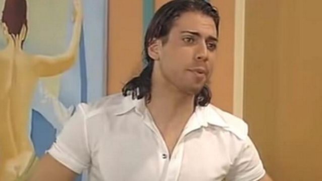 Θυμάστε τον "Μάνο τον χαρτοπαίκτη" από το "Κωνσταντίνου και Ελένης"; Δείτε πώς είναι 23 χρόνια μετά τη σειρά του ΑΝΤ1