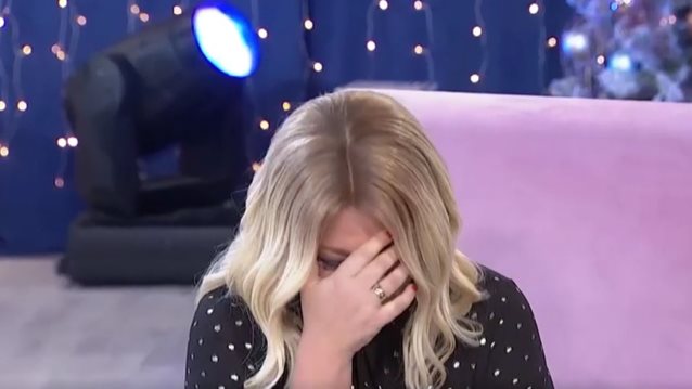 Λύγισε η Νάνσυ Ζαμπέτογλου on air στο &quot;Στούντιο 4&quot;