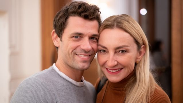 Η Ρούλα Ρέβη εύχεται "Χρόνια Πολλά" στον Αποστόλη Τότσικα με τις πιο εντυπωσιακές λήψεις!