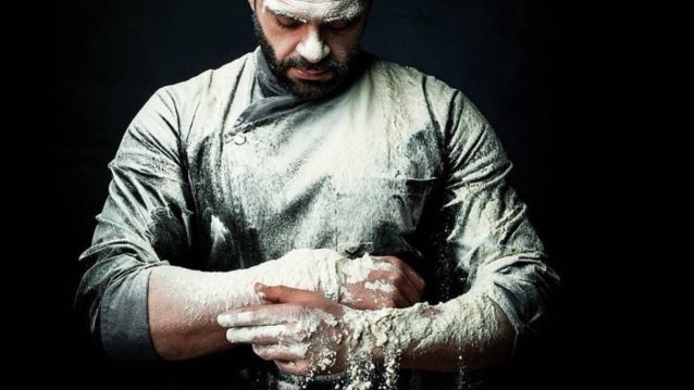 Χαράλαμπος Χατζηπροδρόμου: Ο Χάμπος του MasterChef φωτογραφίζεται και μιλά για την προσωπική του ζωή