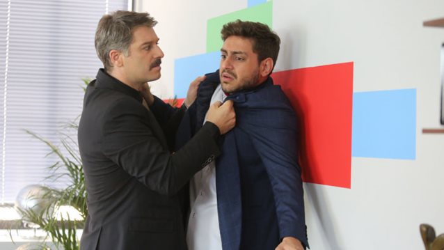 Άν Ήμουν Πλούσιος
: Όλες οι εξελίξεις | Η δολοπλοκία της Μόνικας εις βάρος της Σμαράγδας βγαίνει στο φως;