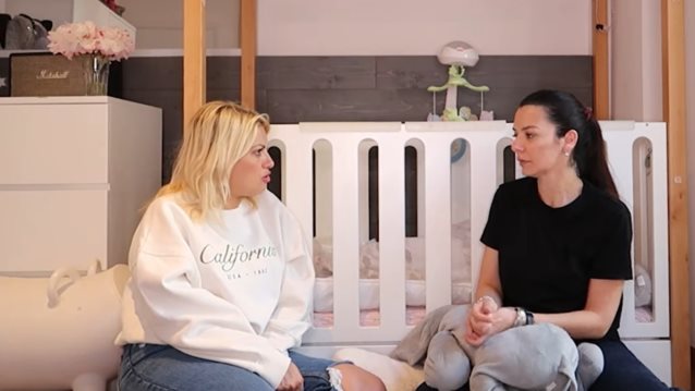 Νικολέτα Ράλλη για τη μητρότητα: "Με μαύρισε πολύ - Ξεκίνησα χάπια στους έξι μήνες"