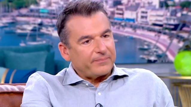 Η σπάνια φωτογραφία του Γιώργου Λιάγκα με τους γιους του