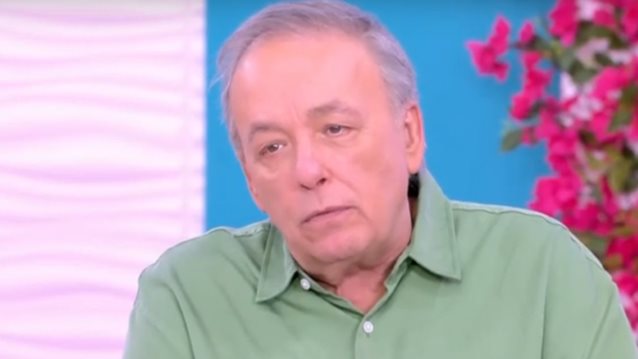 Ανδρέας Μικρούτσικος: &quot;Να συνεχίσω στον Τσουρό αλλά να ανεβάσουν λίγο το ποσό&quot;