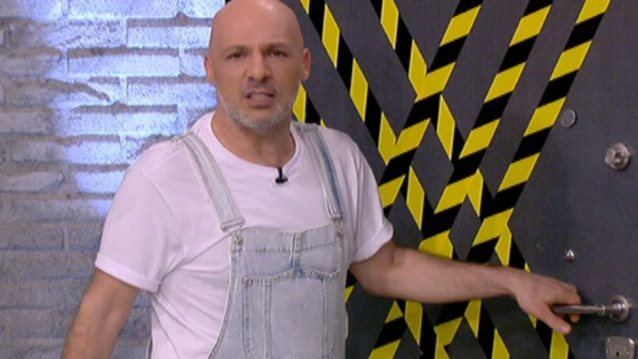 Νίκος Μουτσινάς: Υποδέχθηκε στο πλατό έναν από τους πρωταγωνιστές της «Χρυσής Τηλεόρασης»