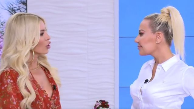 Ρεσιταλ ατακας για την ηλικια της απο την Ελενα Μπαση στη &quot;Super Κατερινα&quot;