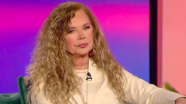 Ελένη Δήμου: &quot;Σήμερα γίνονται όλα πολύ γρήγορα, με βάση την επιτυχία τριμήνου&quot;