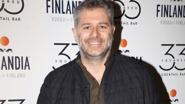 Αλέξανδρος Μπουρδούμης | Στην Παναγιά της Τήνου αγκαλιά με τον μικρό Αναστάση