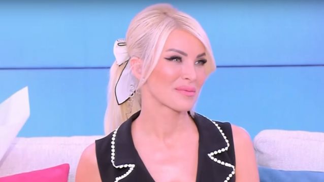 Η Κατερίνα Καινούργιου έκοψε on air τη συζήτηση για τον Ανδρέα Μικρούτσικο