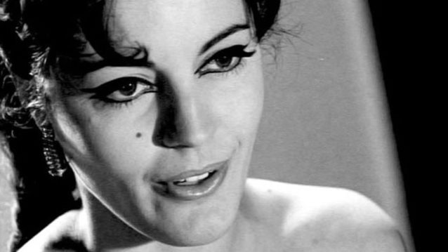 Καίτη Παπανίκα: To τελευταία αντίο στην αγαπημένη ηθοποιό