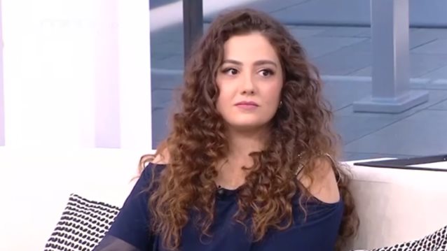 Spoiler alert για τη "Γη της Ελιάς"! H Στέφανη Χαραλάμπους αποκαλύπτει τραγικές εξελίξεις για την ίδια και τον τηλεοπτικό αδερφό της, Αποστόλη