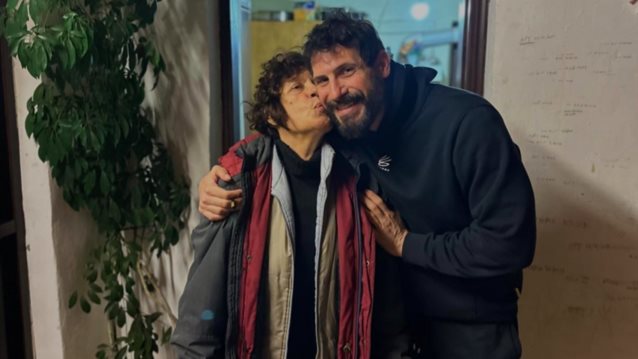 Η εξομολογηση του Θαναση Πατριαρχεα για την μητερα του: "Να δινετε την εκατονταπλασια αγαπη στους γονεις σας"