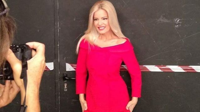 Συγκλονίζει η Βίκυ Χαντζή: &quot;Και έρχεται η στιγμή που ξενυχτάς πάνω από το προσκεφάλι του πατέρα σου για να δεις αν αναπνέει&quot;