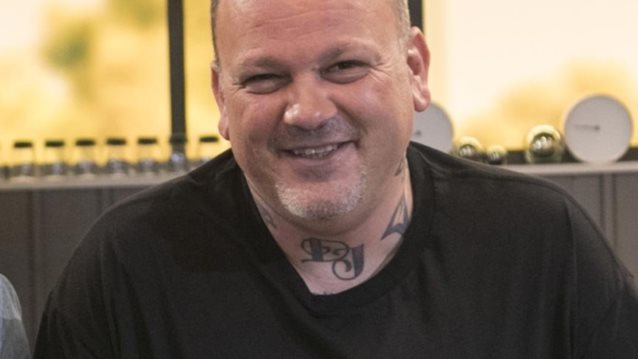 Δημήτρης Σκαρμούτσος

: Οι νέες δηλώσεις που θα συζητηθούν!