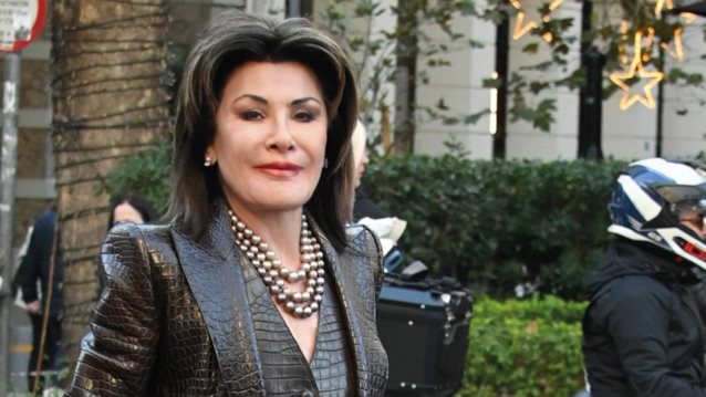 H Γιάννα Αγγελοπούλου- Δασκαλάκη σε σπάνια paparazzi στιγμιότυπα