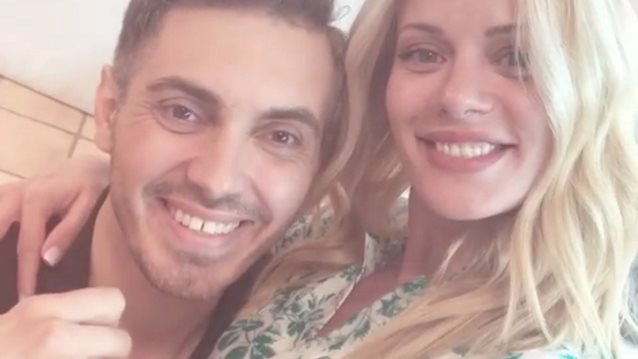 Μιχάλης Χατζηγιάννης: Έγινε 40! Το πάρτι των γενεθλίων του με τη Ζέτα Μακρυπούλια στο πλευρό του