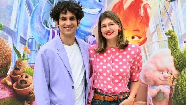 ‘Στο Στοιχείο Τους&quot;: Κλέλια Ανδριολάτου, Ορέστης Χαλκιάς &amp; όλοι όσοι είδαμε στην πρεμιέρα της ταινίας στην Αθήνα