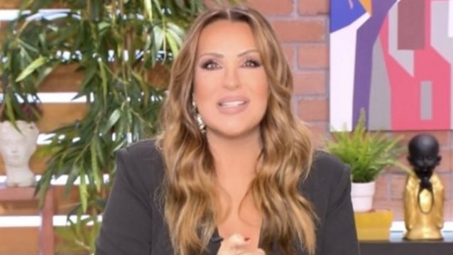 Η Ναταλία Γερμανού "ασπίδα" για την Έλενα Πολυκάρπου: "Λίγα τα λόγια σου και χαμηλά το κεφάλι"