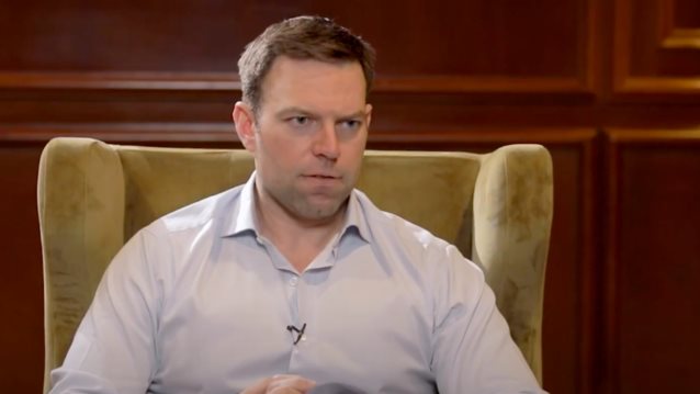 Στέφανος Κασσελάκης: &quot;Όταν ήμουν έφηβος, προσκυνούσα ο προσανατολισμός μου να είναι στρέιτ και όχι γκέι&quot;