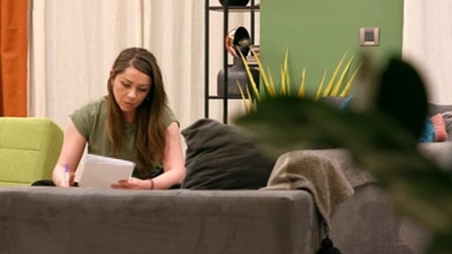 MasterChef: Η Κατερίνα απασφάλισε: «Θέλει να πηγαίνει όπως πηγαίνουν τα φίδια, δεξιά και αριστερά»