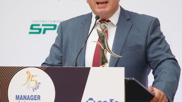 Ανδρέας Αθανασόπουλος: Ο Αντιπρόεδρος &amp; Διευθύνων Σύμβουλος της Κωτσόβολος – Dixons South East Europe τιμήθηκε ως Manager of the Year για το 2016!