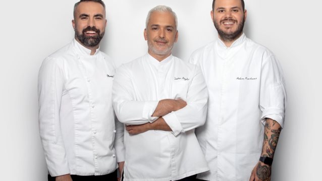 Ανέβηκε τα σκαλιά της εκκλησίας λίγο πριν γίνει κριτής στο &quot;Game of Chefs&quot;! Δείτε την ανάρτηση