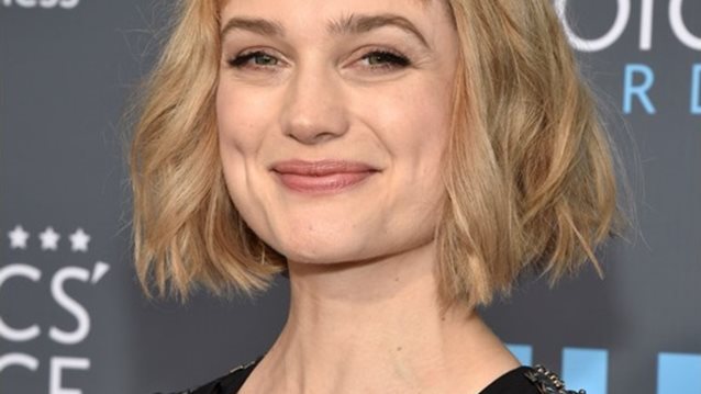 Κοντές αφέλειες: Είναι αυτή η νέα τάση στα μαλλιά για το 2018;