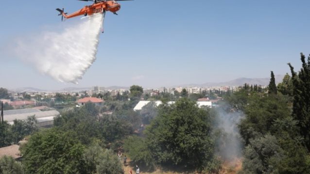 Λαμία: Φωτιά στην Υλίκη - Εξαπλώθηκε γρήγορα, συναγερμός για επέκτασή της λόγω των ισχυρών ανέμων