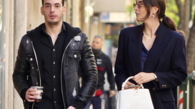 Εύη Ιωαννίδου | Ποζάρει στην αγκαλιά του συντρόφου της, Ίνο Φάις