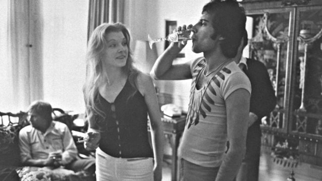 Party all the time!

: Τα πάρτι των celebrities στα 70s, οι φωτογραφίες
