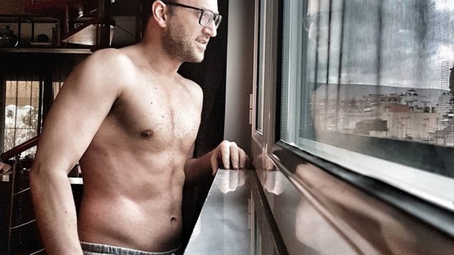 Αργύρης Αγγέλου: Κάνει remake στο tiktok σε δύο επικές τηλεοπτικές στιγμές του | Δείτε τα videos!