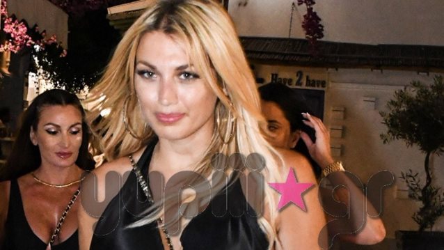 Κωνσταντίνα Σπυροπούλου: Νύχτες στη Μύκονο! Η εντυπωσιακή εμφάνιση σε βραδινή της έξοδο