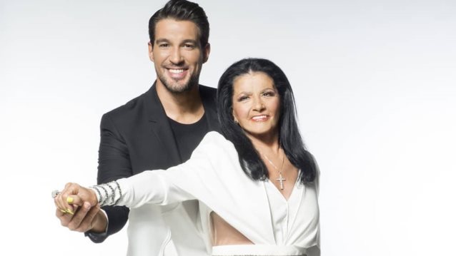 O Γιάννης Αθητάκης αποκαλύπτει πως είναι η συνεργασία του με τη Ζωζώ Σαπουντζάκη