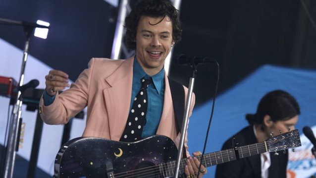 Ο Harry Styles ακύρωσε τη συναυλία του στην Κοπεγχάγη μετά τους πυροβολισμούς σε εμπορικό κέντρο της πόλης