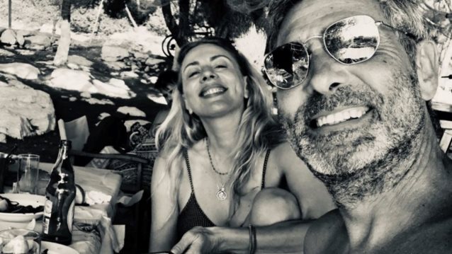 Θοδωρής Αθερίδης &amp; Σμαράγδα Καρύδη: Μαζί στο Αγκίστρι | Φωτογραφίες &amp; videos