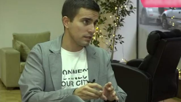 Ο Γιάννης Χατζηγεωργίου ξεκαθαρίζει για την αποχώρηση του από την παράσταση: &quot;Πρώτη φορά ακυρώνω παράσταση και φεύγω τελευταία στιγμή&quot;