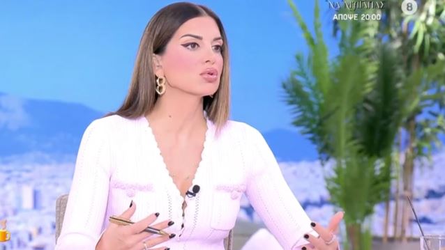 Η Σταματίνα Τσιμτσιλή απαντά στην κριτική ότι &quot;διαφημίζει την πίστη της&quot;