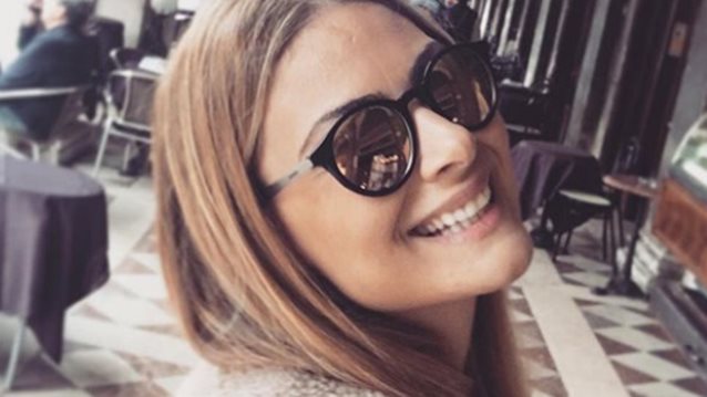 Δέσποινα Καμπούρη: Στόλισε το χριστουγεννιάτικο δέντρο παρέα με τις κόρες της!