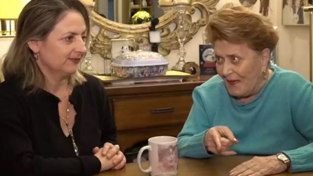 Βάσια Τριφύλλη: &quot;Μου είπαν ότι δεν μπορώ να υιοθετήσω παιδί γιατί είχα καρκίνο και θα το κολλούσα!&quot;