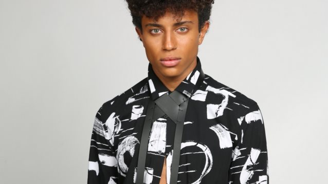 Ο Ηρακλής Τζουζίνοφ στέλνει ευχές για την Πρωτοχρονια με τη μητέρα του!