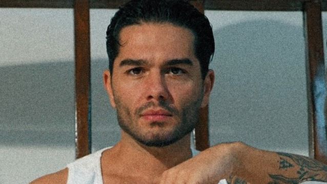 Χρήστος Μάστορας: Στον Εισαγγελέα με χειροπέδες, μάσκα και κουκούλα - "Μετανιώνω που ήπια κι οδήγησα, δεν είδα το σήμα"