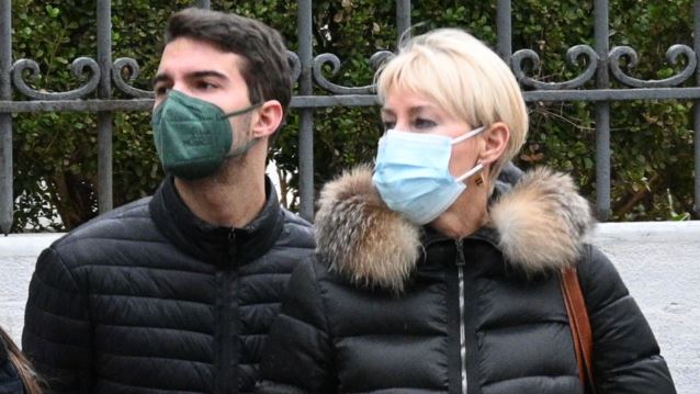 H Nατάσα Παζαΐτη σε σπάνια δημόσια εμφάνιση με τον γιο της, Αλέξανδρο