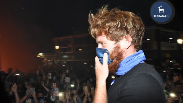 O James Καφετζής επέστρεψε (και) στο Instagram!