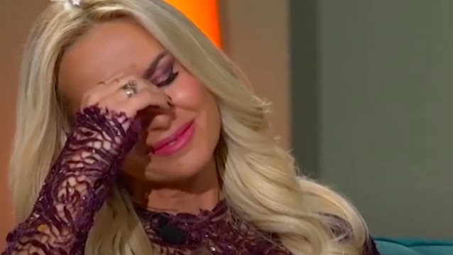 "Λύγισε" η Μαρία Μπεκατώρου στον αέρα της ΕΡΤ