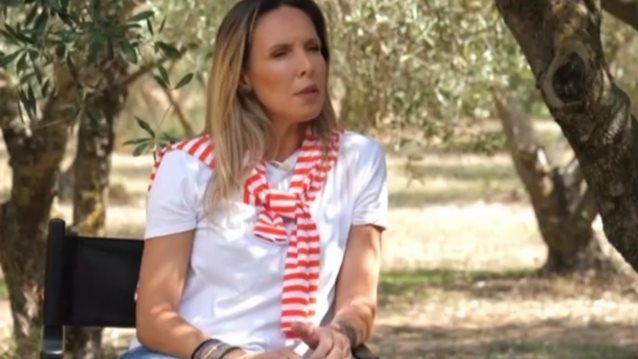 Εβελίνα Παπούλια: &quot;Με τον δεύτερο σύζυγό μου χώρισα επειδή δεν μου άρεσε η συμπεριφορά του προς την Αφροδίτη&quot;