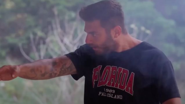 Η Φαρμα | Αγρια επιθεση του Νικου προς την Ελενη: &quot;Δεν μπορεις να παρεις τα ποδια σου και να παρεις νικη εσυ;&quot;