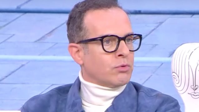 Άρης Καβατζίκης: "Στο πρώτο δοκιμαστικό που έκανα με την Ελένη Μενεγάκη, με κοίταξε στα μάτια και μου είπε..."