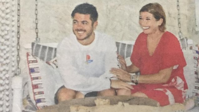 Σοφία Αλιμπέρτη: Ποζάρει με τον γιο της στην Πάρο! Φωτογραφίες