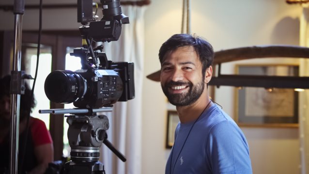 Οι πρώτες φωτογραφίες του Αντρέα Γεωργίου από τα γυρίσματα για τη &quot;Γη της Ελιάς&quot;