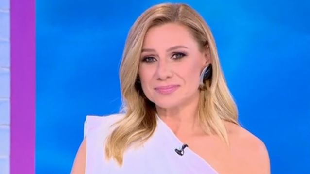 Αμηχανία στον αέρα του &quot;Καλοκαίρι Παρέα&quot; - &quot;Τι της λες ρε μ@λ@κα;&quot;